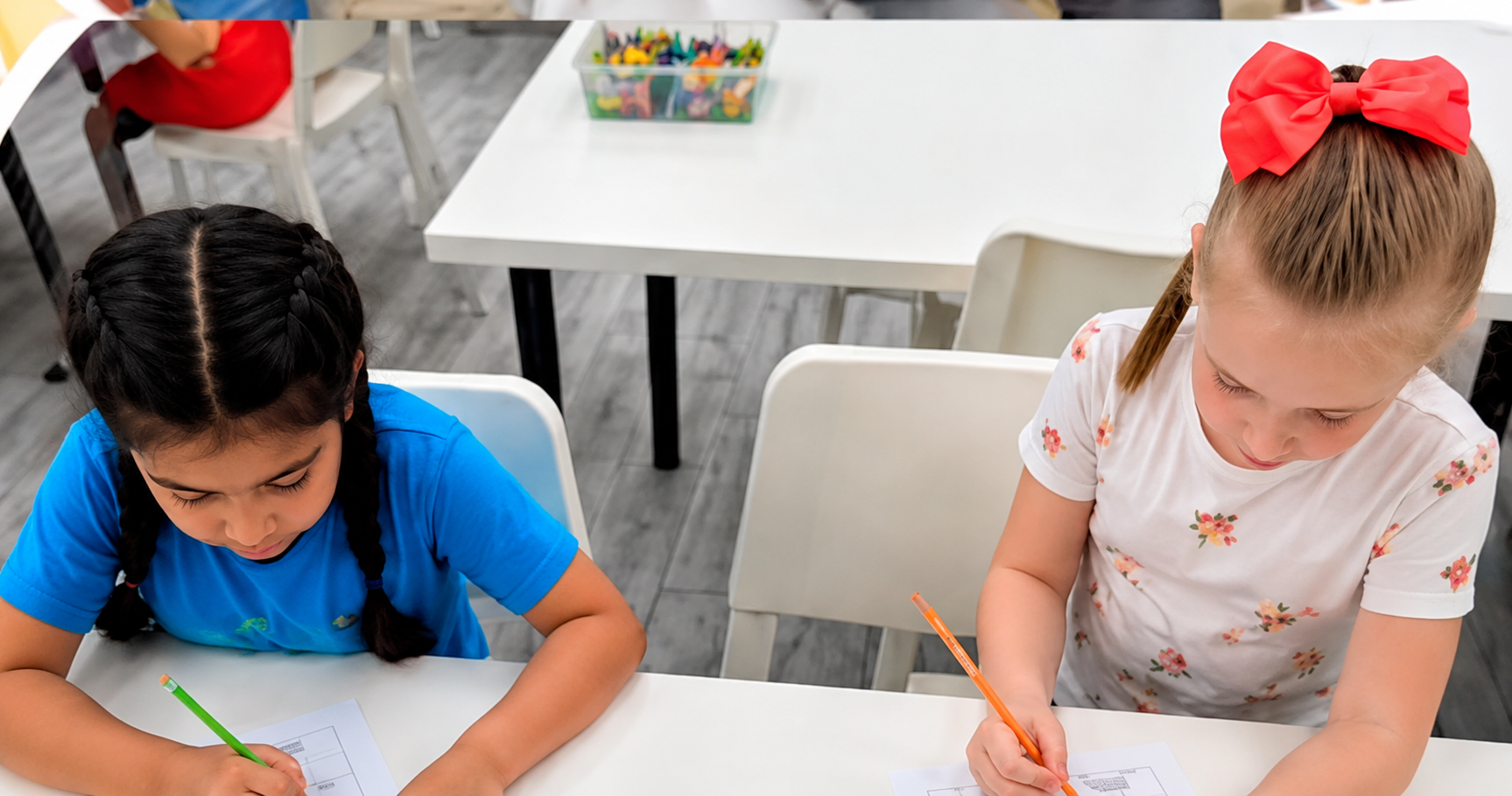 Students working with tutor
